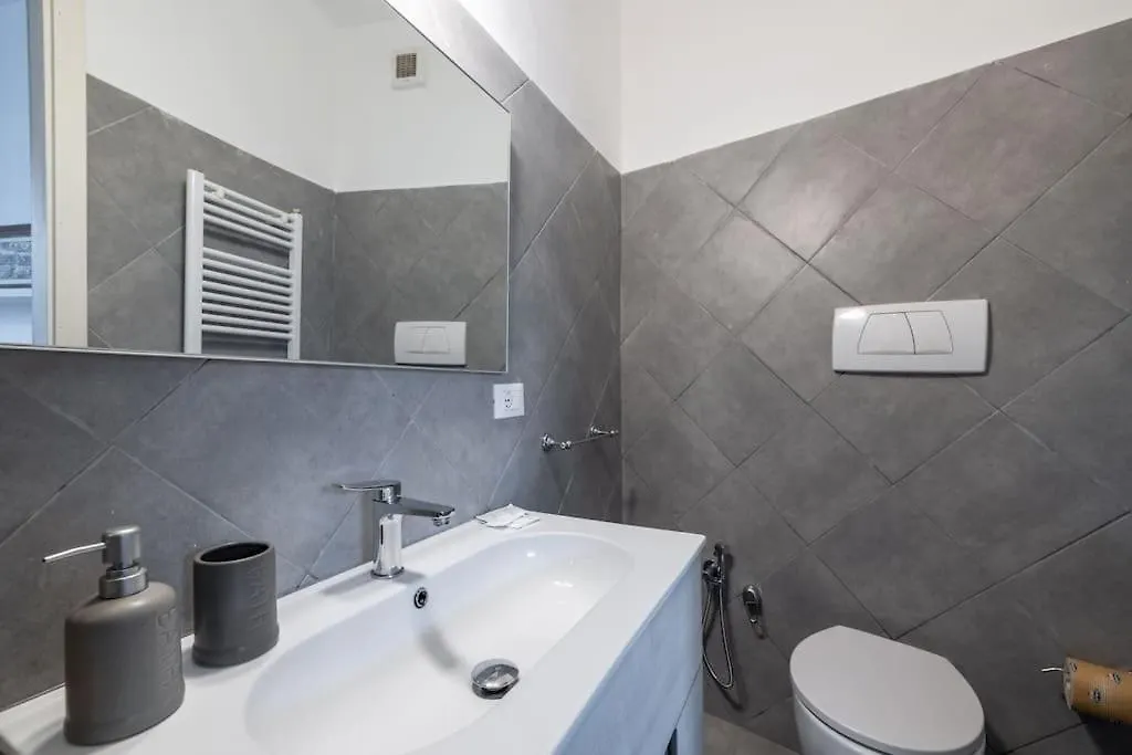 Urent - Colosseum Charming Apartment Rome Italy