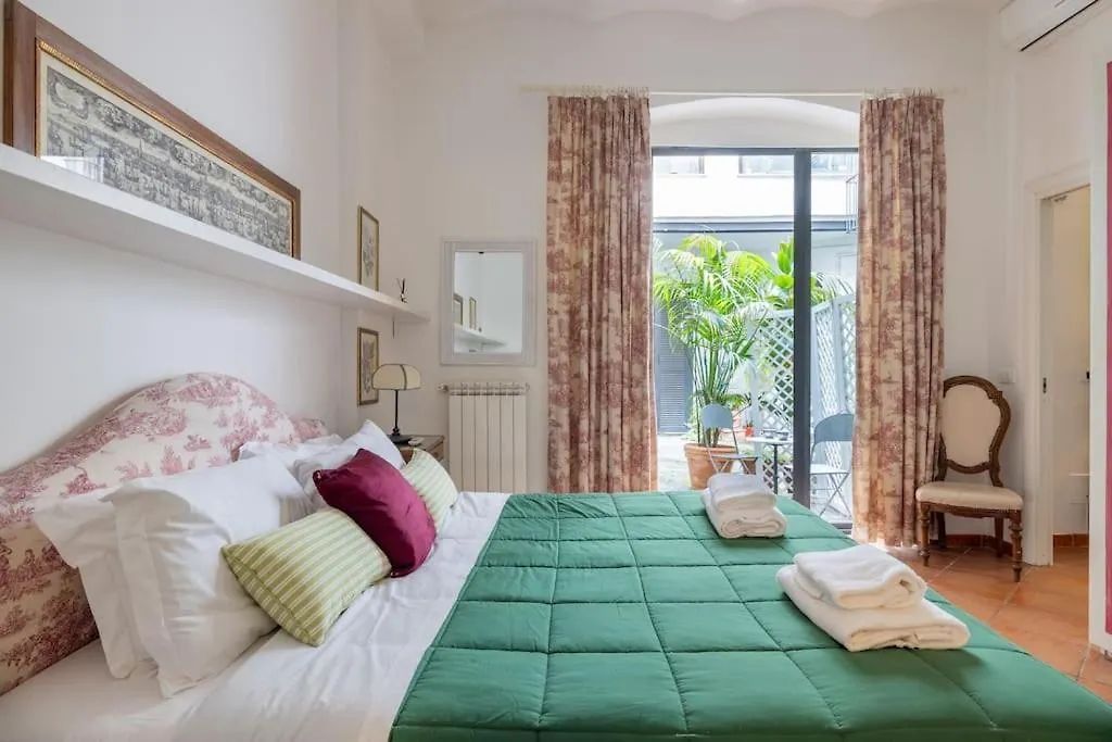 Urent - Colosseum Charming Apartment Rome
